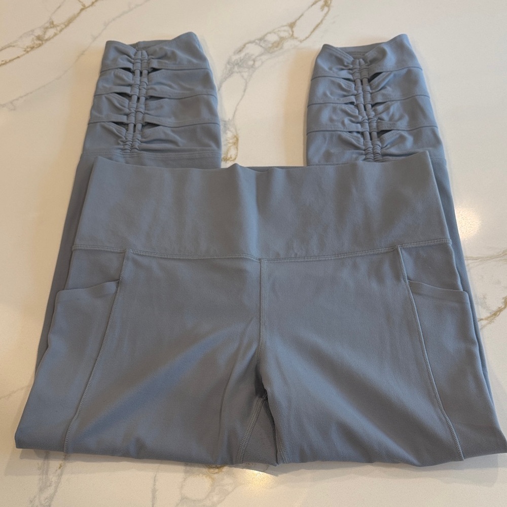 Athleta Salutation Pocket II Cinched 7/8 Leggings